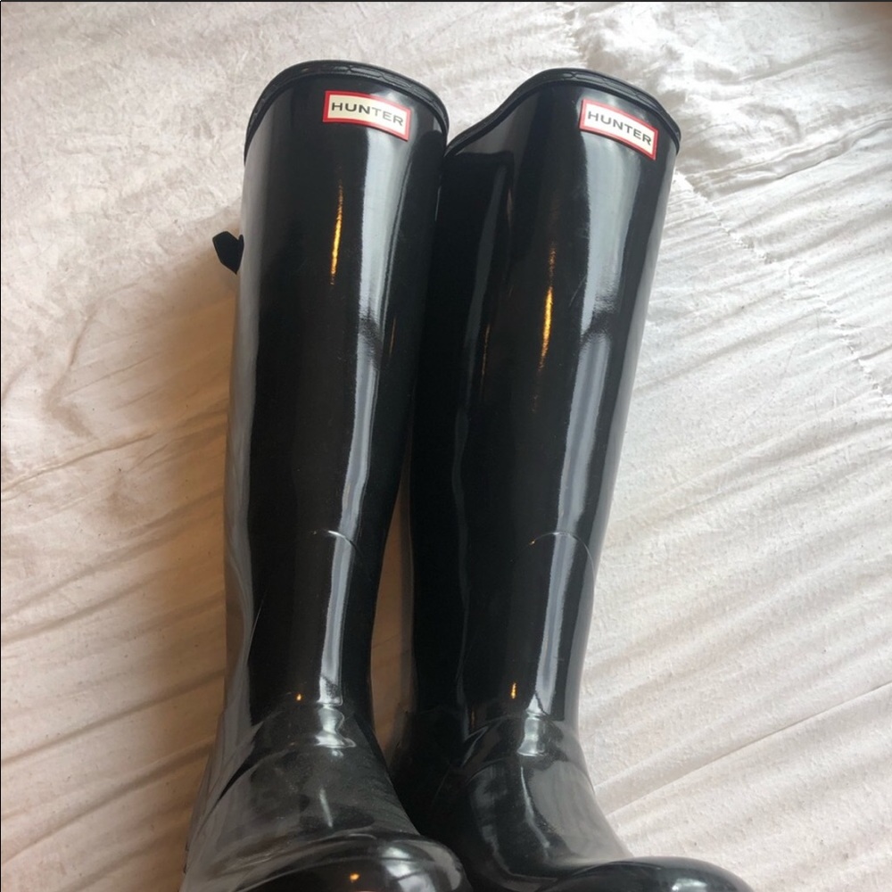 Black wide calf tall hunter rainboot